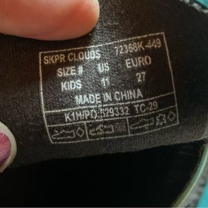 Slightly used BOGS rain boots in kids size 11